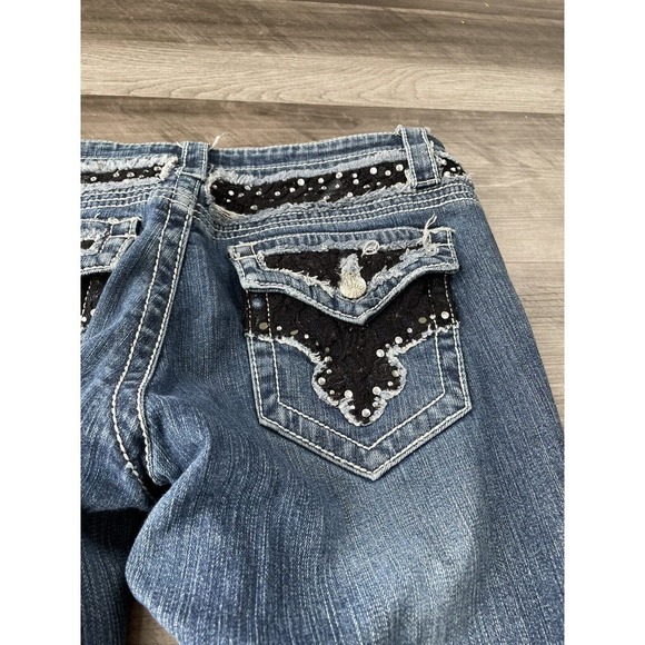 Cello Distressed Boot Cut Jeans Size 9 Embroidered Lace Back Pockets K4 - Picture 6 of 7